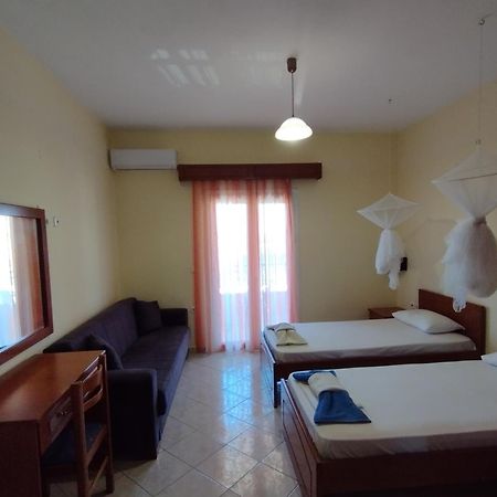 Angelos Apartment'S อาร์ริลลาส ภายนอก รูปภาพ