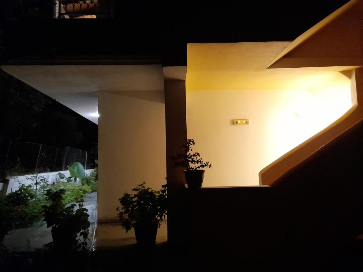 Angelos Apartment'S อาร์ริลลาส ภายนอก รูปภาพ