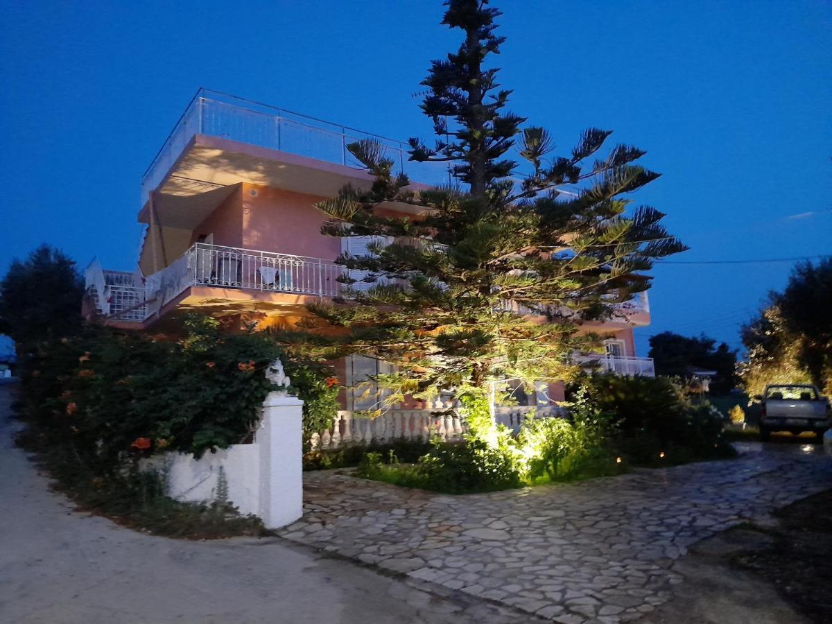 Angelos Apartment'S อาร์ริลลาส ภายนอก รูปภาพ