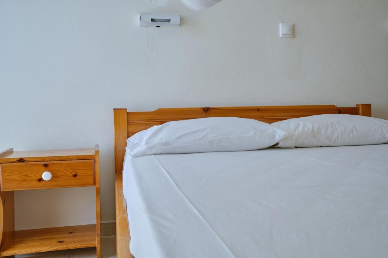 Angelos Apartment'S อาร์ริลลาส ภายนอก รูปภาพ