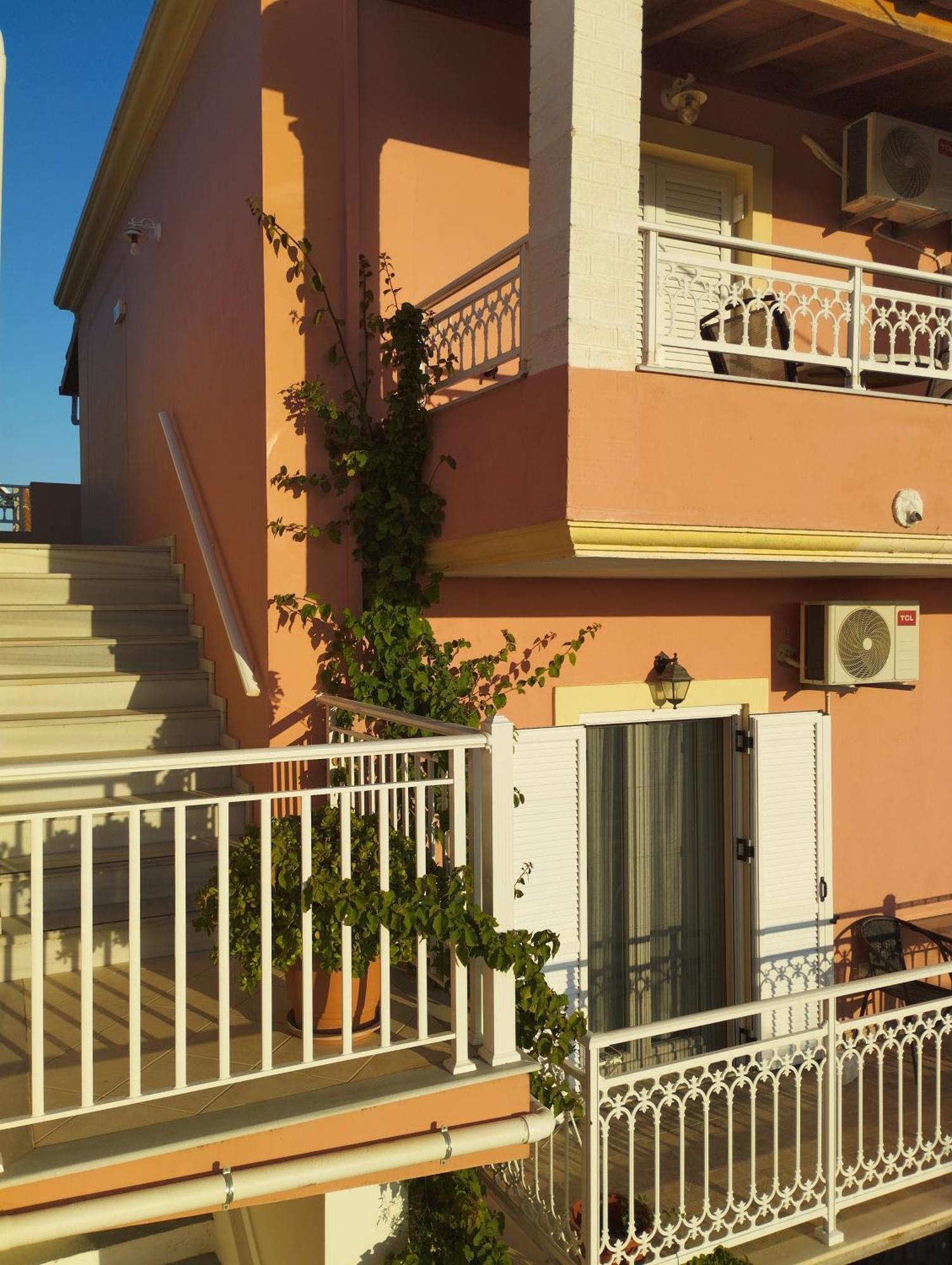 Angelos Apartment'S อาร์ริลลาส ภายนอก รูปภาพ